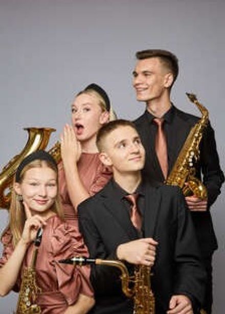 Концерт «Когда часы двенадцать бьют»