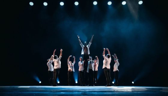 Шоу под дождём VII. И где, …, счастье?, Энгельс