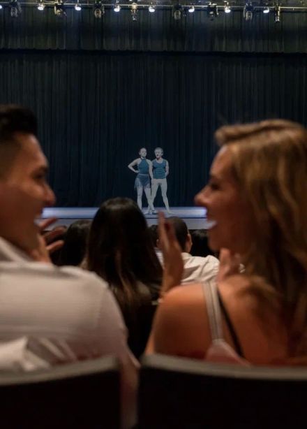 Спектакль «В моменте между...»