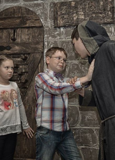 Узники подземелья