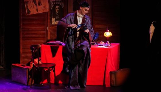 Александр Домогаров. Вертинский, Энгельс