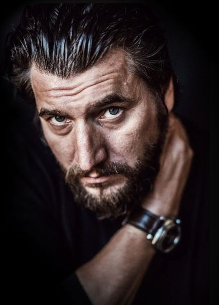 Александр Устюгов с оркестром