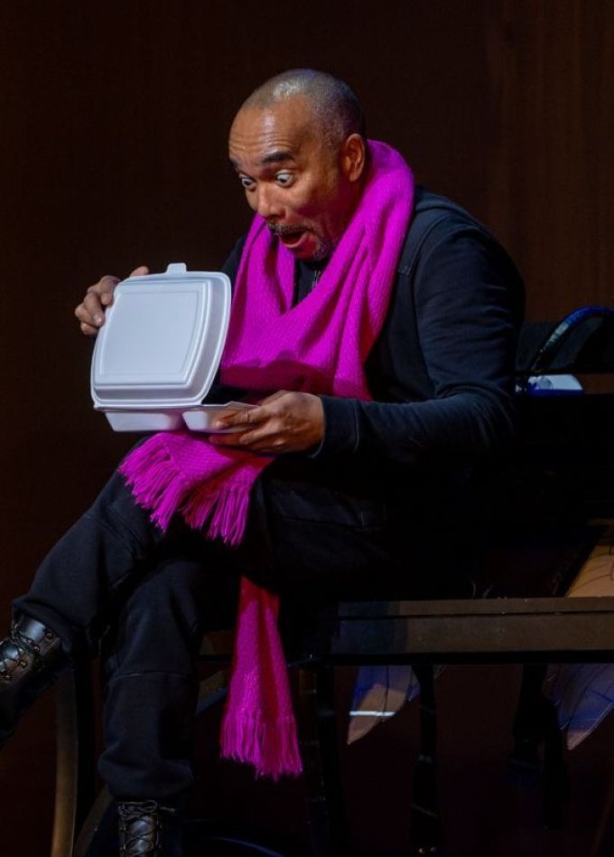 Спектакль «Когда ангелы шутят»