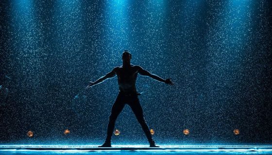 Шоу под дождём IV. Мужчина vs Женщина