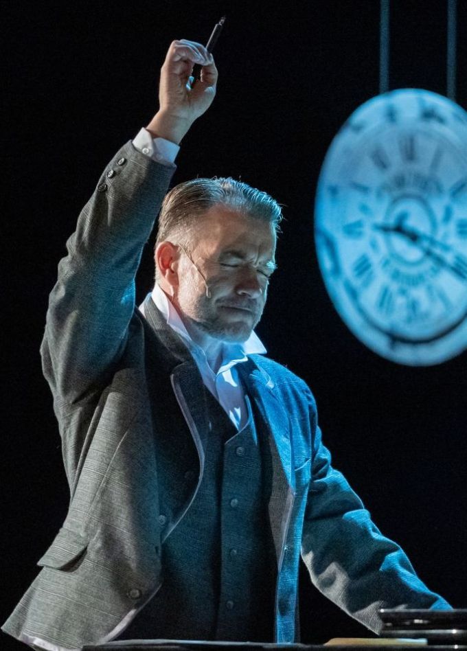 Спектакль «Чайковский и Надежда»