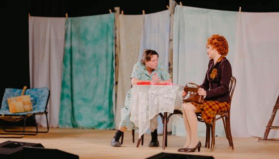Спектакль «Любовь и голуби»