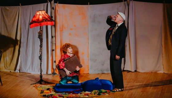 Спектакль «Любовь и голуби»